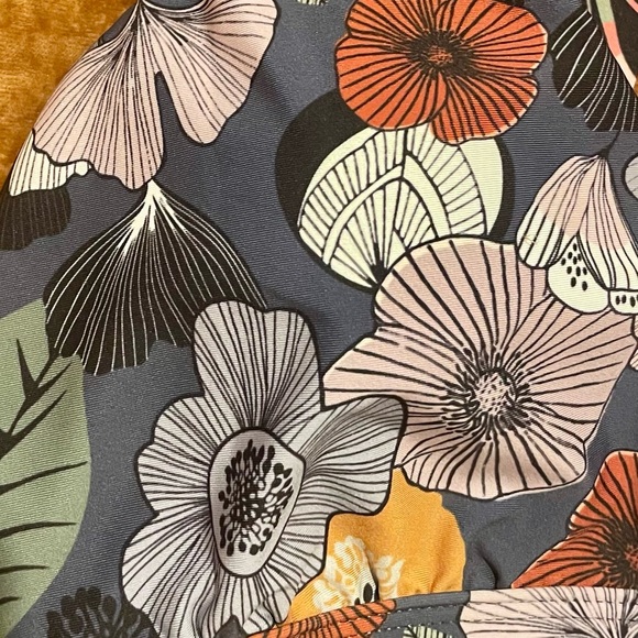 Title Nine Better Bikini 2.0. XL (16) Floral print - Picture 7 of 9